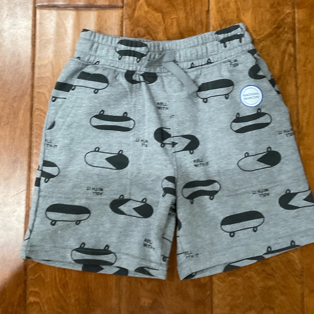 NWT Size 6 365Kids Gray Shorts "Roll with it" graphics and functional drawstring